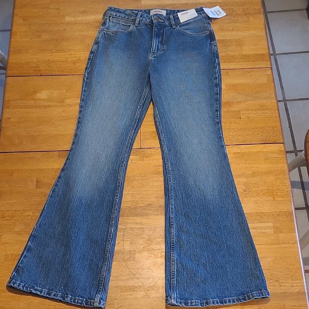 NWT Wrangler Blue Wide Leg Jeans